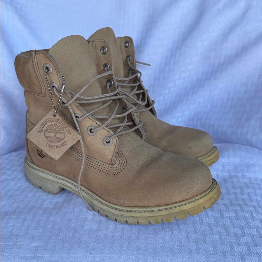Timberland Classic Brown Lace-Up Boots